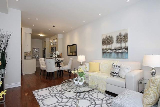 74 Hargrave Lane, Townhouse with 3 bedrooms, 3 bathrooms and 1 parking in Toronto ON | Image 27