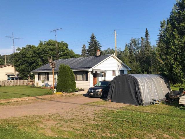 17851 Hwy 60 Highway, House detached with 3 bedrooms, 1 bathrooms and 10 parking in Madawaska Valley ON | Image 1