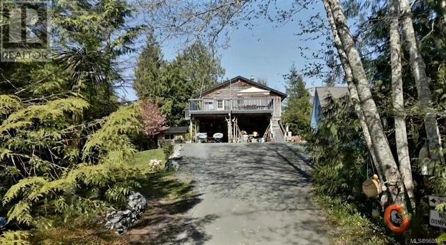 320 Leighton Way, House detached with 4 bedrooms, 3 bathrooms and 4 parking in Tofino BC | Image 3