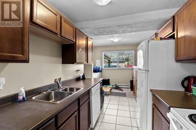 36 - 700 Collingwood Drive, House attached with 3 bedrooms, 2 bathrooms and null parking in Kamloops BC | Image 4