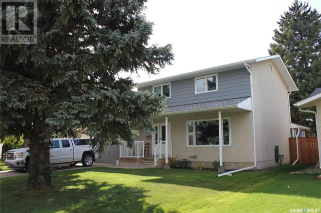 13 Kootenay Drive, House detached with 4 bedrooms, 2 bathrooms and null parking in Saskatoon SK | Image 1