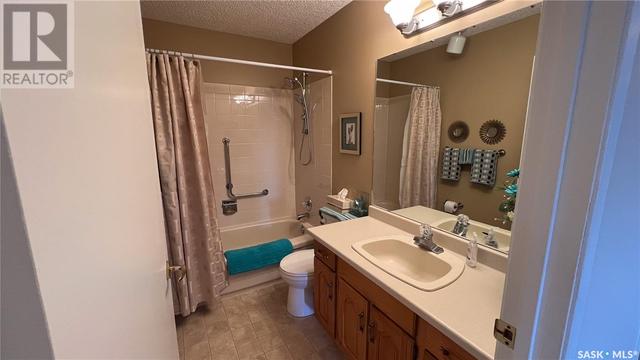 11 - 1391 98th Street, Condo with 2 bedrooms, 2 bathrooms and null parking in North Battleford CY SK | Image 12