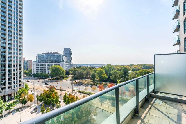 802 - 215 Fort York Blvd, Condo with 2 bedrooms, 2 bathrooms and 1 parking in Toronto ON | Image 13