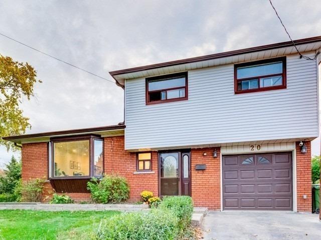 upper - 20 Ravenview Dr, House detached with 3 bedrooms, 1 bathrooms and 2 parking in Toronto ON | Image 1