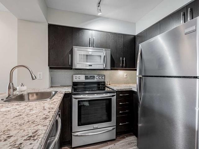 802 - 76 Shuter St, Condo with 1 bedrooms, 1 bathrooms and 1 parking in Toronto ON | Image 20