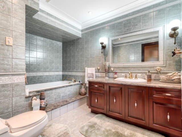 449 Queens Dr, House detached with 4 bedrooms, 4 bathrooms and 6 parking in Toronto ON | Image 7