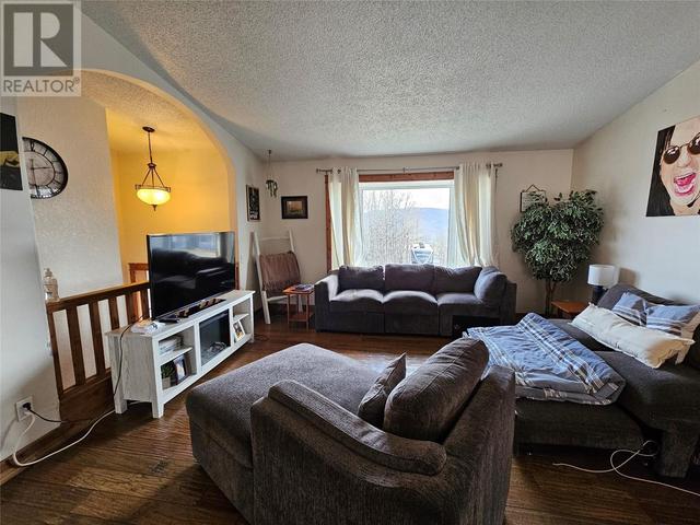 5124 45 Avenue Nw, House detached with 4 bedrooms, 2 bathrooms and 1 parking in Chetwynd BC | Image 8