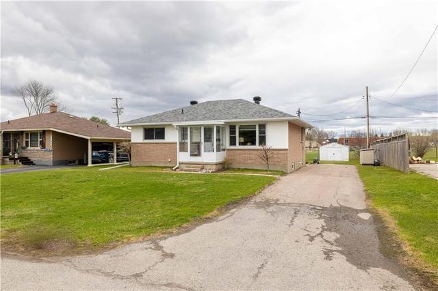 233 Basswood Avenue, House detached with 3 bedrooms, 1 bathrooms and 3 parking in Renfrew ON | Image 1