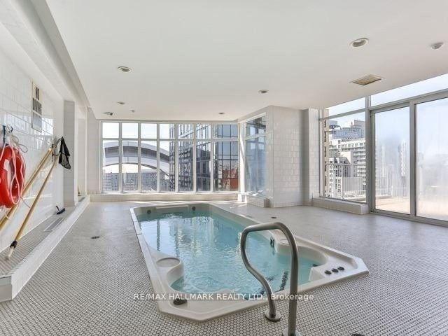 ph43 - 250 Wellington St W, Condo with 1 bedrooms, 1 bathrooms and 0 parking in Toronto ON | Image 7