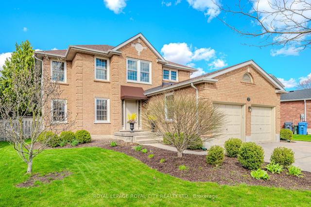 35 Foxwood Cres, House detached with 3 bedrooms, 4 bathrooms and 4 parking in Guelph ON | Image 12