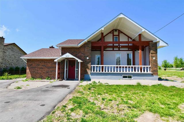 973 Gainsborough Rd S, House detached with 3 bedrooms, 3 bathrooms and 6 parking in London ON | Image 1