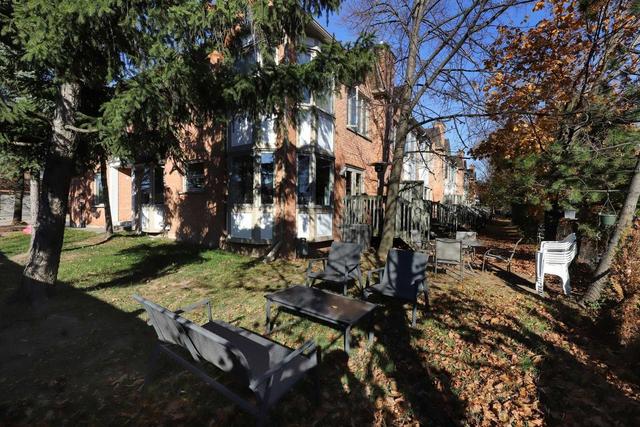 39 - 2065 Sixth Line, Townhouse with 3 bedrooms, 4 bathrooms and 4 parking in Oakville ON | Image 29