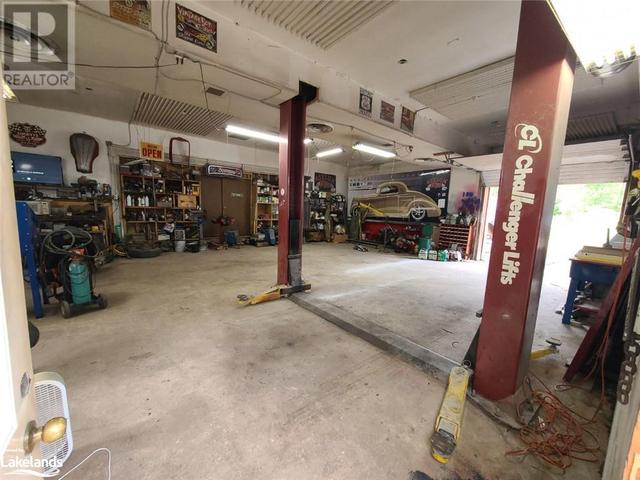 Heated, oversized garage or workshop | Image 3