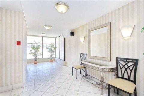 1001 - 18 Knightsbridge Rd, Condo with 3 bedrooms, 2 bathrooms and 1 parking in Brampton ON | Image 4