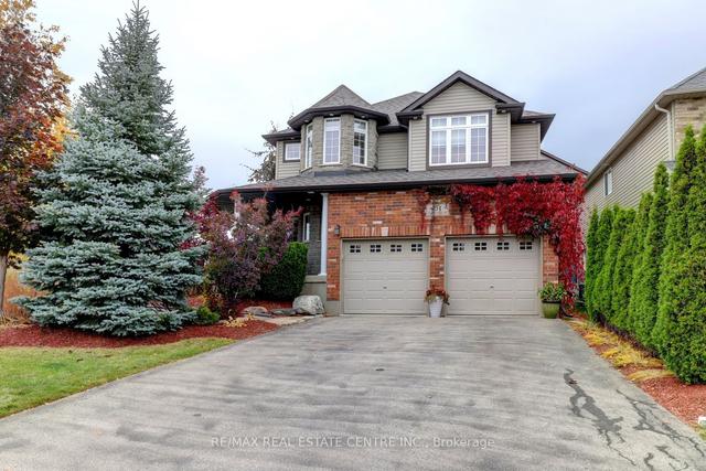 51 Summit Ridge Dr, House detached with 3 bedrooms, 4 bathrooms and 4 parking in Guelph ON | Image 1