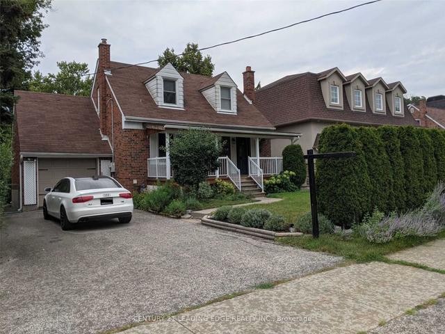 108 Lawrence Ave W, House detached with 3 bedrooms, 3 bathrooms and 5 parking in Richmond Hill ON | Image 1