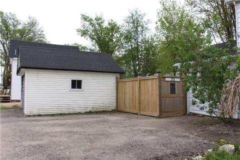 251 Main St E, House detached with 3 bedrooms, 1 bathrooms and 2 parking in Shelburne ON | Image 4