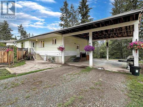 112 Conrad Crescent, House detached with 4 bedrooms, 2 bathrooms and null parking in Cariboo E BC | Card Image
