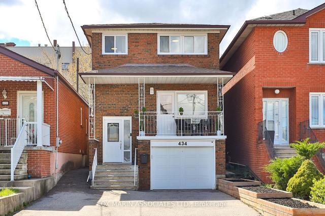 434 Westmount Ave, House detached with 3 bedrooms, 3 bathrooms and 5 parking in Toronto ON | Image 35