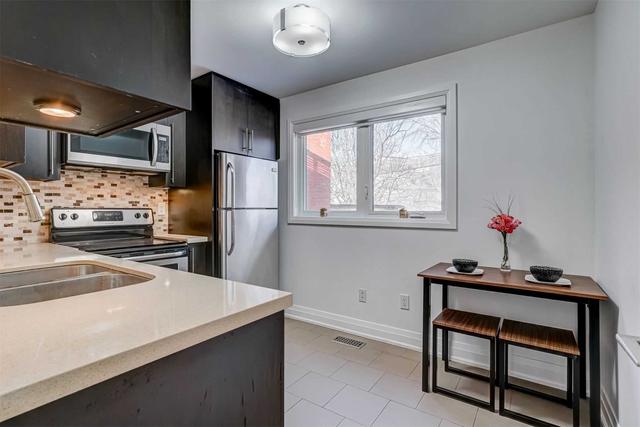 285 Lisgar St, House semidetached with 4 bedrooms, 3 bathrooms and 1 parking in Toronto ON | Image 21