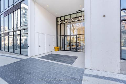303 - 15 Queen St S, Condo with 1 bedrooms, 1 bathrooms and 0 parking in Hamilton ON | Card Image