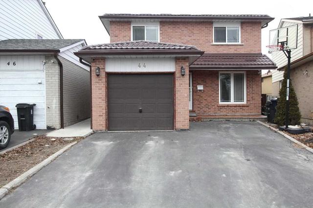 44 Windwood Dr, House detached with 3 bedrooms, 3 bathrooms and 3 parking in Toronto ON | Image 1