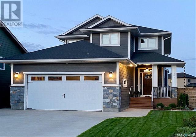 142 Hamm Cv, House detached with 4 bedrooms, 4 bathrooms and null parking in Saskatoon SK | Card Image