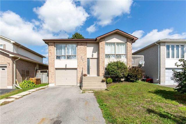 22 Dunkin Ave, House detached with 3 bedrooms, 2 bathrooms and 3 parking in Clarington ON | Image 1