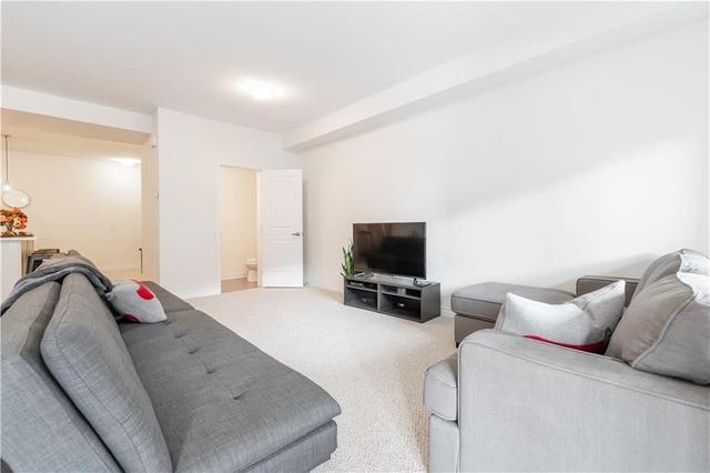 9 Ridgeside Lane, Condo with 2 bedrooms, 4 bathrooms and 2 parking in Hamilton ON | Image 8