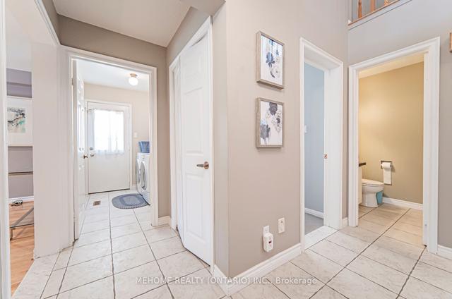 109 Fincham Ave, House detached with 4 bedrooms, 4 bathrooms and 4 parking in Markham ON | Image 4
