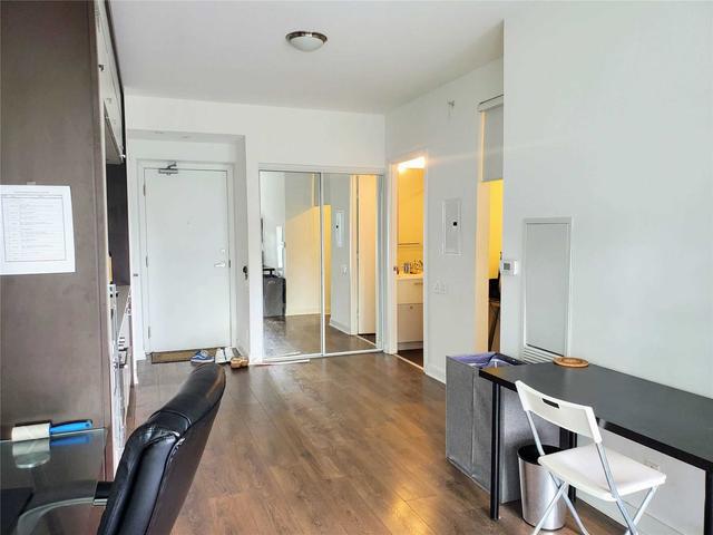 1402 - 15 Grenville St, Condo with 1 bedrooms, 1 bathrooms and 0 parking in Toronto ON | Image 7