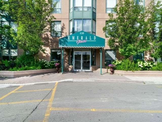1011 - 135 Hillcrest Ave, Condo with 2 bedrooms, 2 bathrooms and 1 parking in Mississauga ON | Image 17