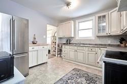 20 Alfred St, House detached with 2 bedrooms, 1 bathrooms and 6 parking in Barrie ON | Image 10