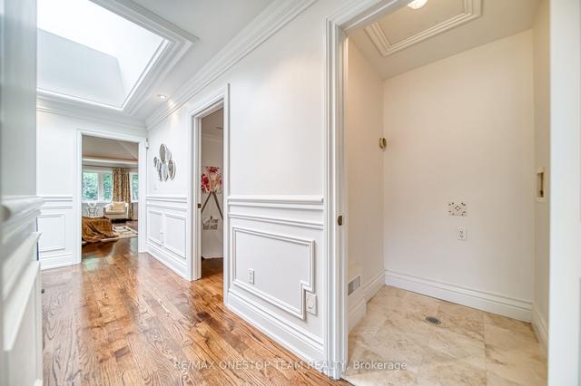 17 Kenneth Ave, House detached with 4 bedrooms, 5 bathrooms and 4 parking in Toronto ON | Image 18