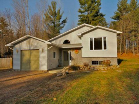 786 Rantz Rd, House detached with 4 bedrooms, 2 bathrooms and 3 parking in Petawawa ON | Image 1
