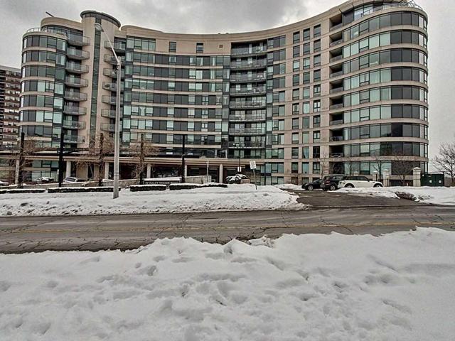 407 - 18 Valley Woods Rd, Condo with 2 bedrooms, 2 bathrooms and 1 parking in Toronto ON | Image 1