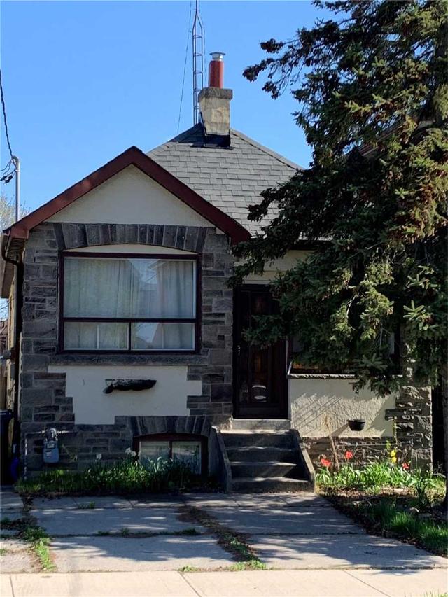 463 Whitmore Ave, House detached with 2 bedrooms, 3 bathrooms and 1 parking in Toronto ON | Image 1