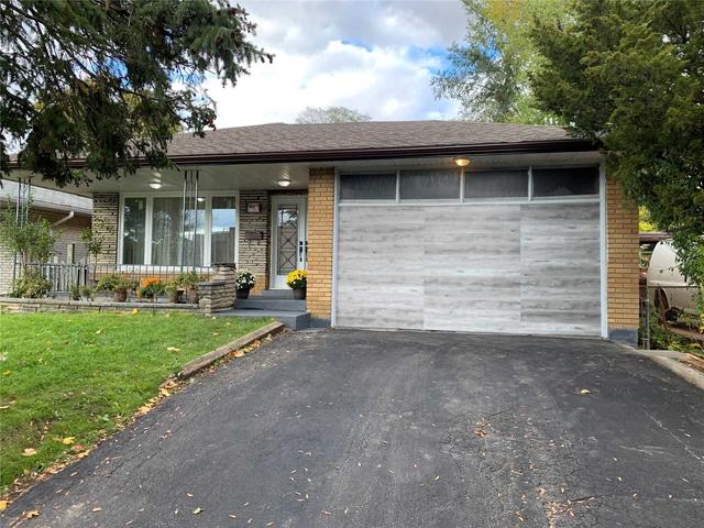 80 Mount Olive Dr, House detached with 3 bedrooms, 2 bathrooms and 4 parking in Toronto ON | Image 1