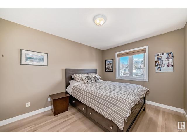 7723 111 St Nw, House semidetached with 4 bedrooms, 3 bathrooms and 4 parking in Edmonton AB | Image 26