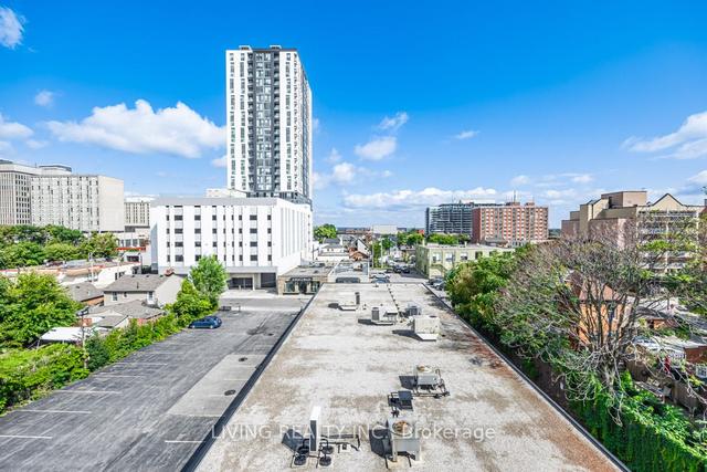 512 - 175 Hunter St E, Condo with 2 bedrooms, 1 bathrooms and 1 parking in Hamilton ON | Image 13
