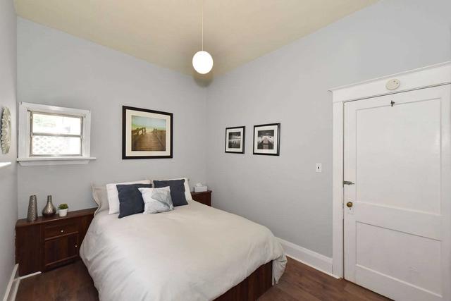 47 Laurel Ave, House detached with 2 bedrooms, 1 bathrooms and 1 parking in Toronto ON | Image 28