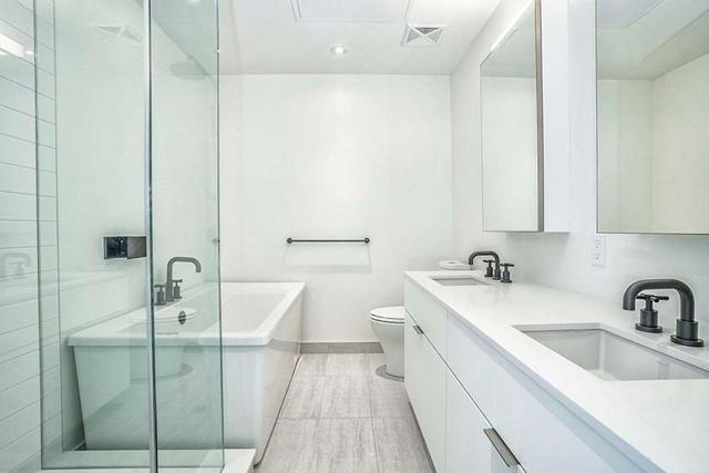 301 - 22 Lombard St, Condo with 2 bedrooms, 2 bathrooms and 0 parking in Toronto ON | Image 7