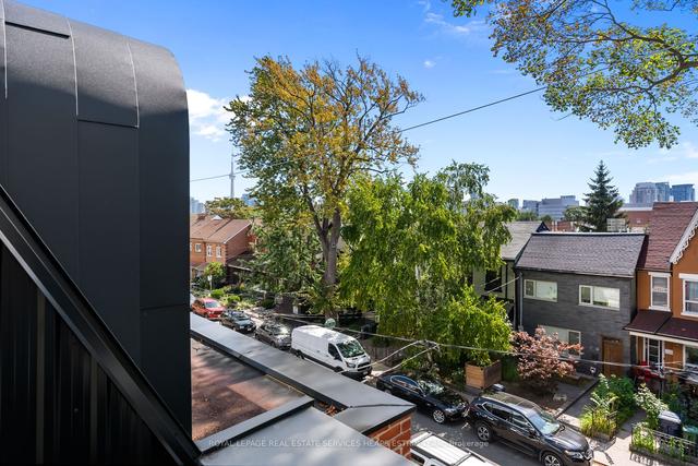 44 Foxley St, House semidetached with 5 bedrooms, 8 bathrooms and 1 parking in Toronto ON | Image 16