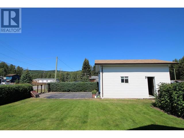 2508 N Copeland Avenue, House detached with 2 bedrooms, 1 bathrooms and null parking in Houston BC | Image 40