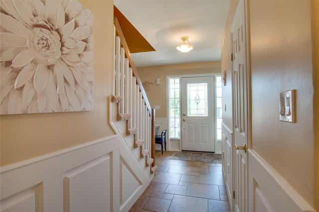 8 Sidney Cres, House detached with 4 bedrooms, 4 bathrooms and 6 parking in Hamilton ON | Image 4