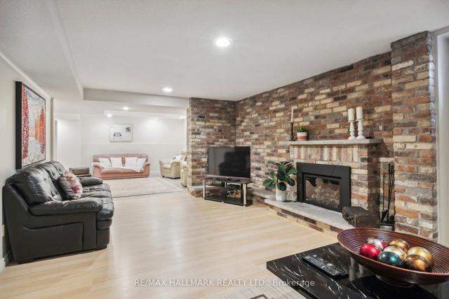 16 Barclay Crt, House detached with 4 bedrooms, 4 bathrooms and 6 parking in Markham ON | Image 27