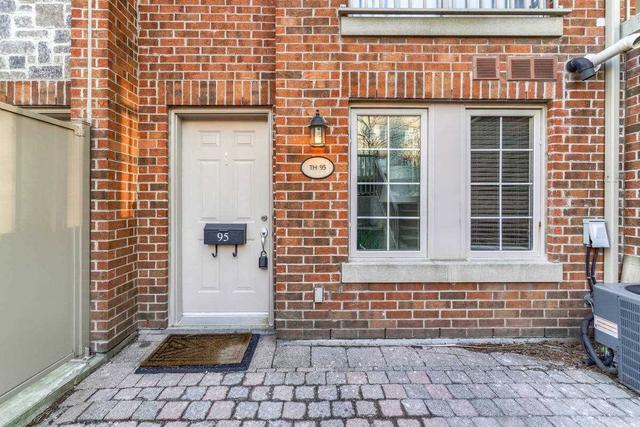 th95 - 9 Windermere Ave, Townhouse with 1 bedrooms, 1 bathrooms and 1 parking in Toronto ON | Image 6