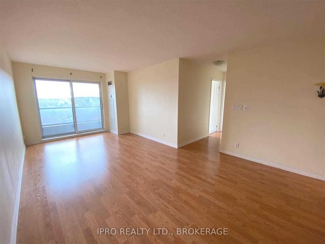 820 - 18 Harding Blvd, Condo with 2 bedrooms, 2 bathrooms and 1 parking in Richmond Hill ON | Image 7