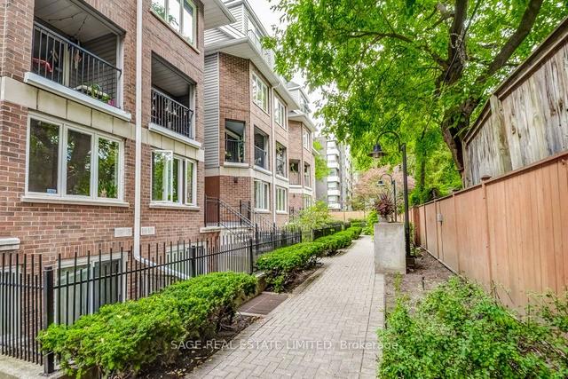 30 - 217 St George St, Townhouse with 2 bedrooms, 1 bathrooms and 0 parking in Toronto ON | Image 28