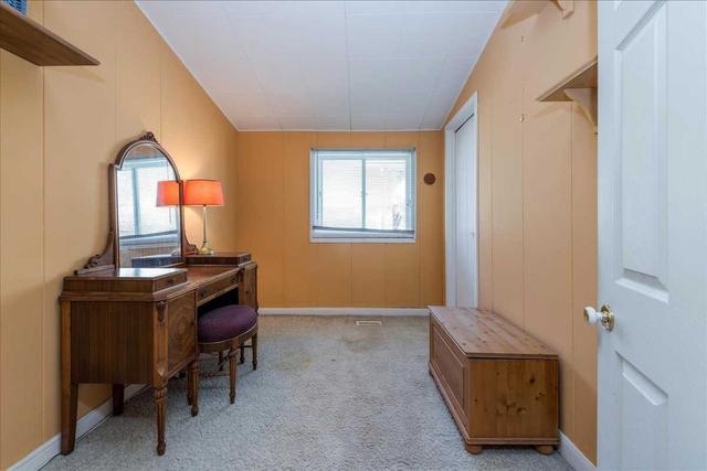 204 Little Ave, House detached with 3 bedrooms, 2 bathrooms and 4 parking in Barrie ON | Image 3